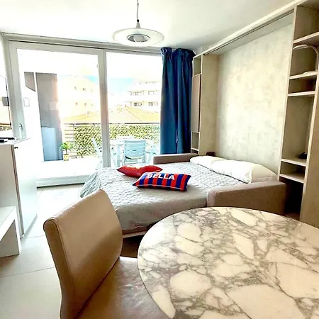 Beachfrontgrado Including Free Access & Parking Daire