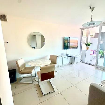 Beachfrontgrado Daire Grado
